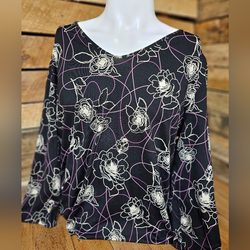 Womens Apostrophe Floral Top Plus Size 16/18‎ Wide